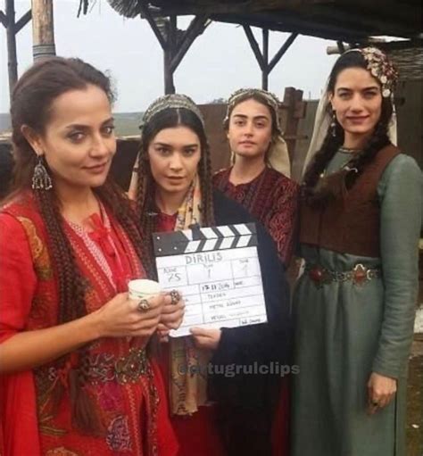 Season 1 Diriliş Ertuğrul Cast Turkish Women Beautiful Famous