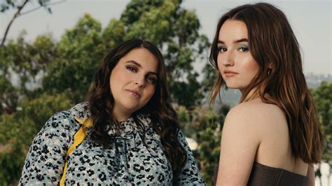 the class clowns of ‘booksmart beanie feldstein and kaitlyn dever the new york times