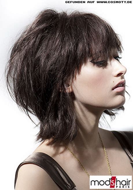 Frisuren mittellang sind in diesem jahr nicht wegzudenken! Frisuren gestuft mittellang