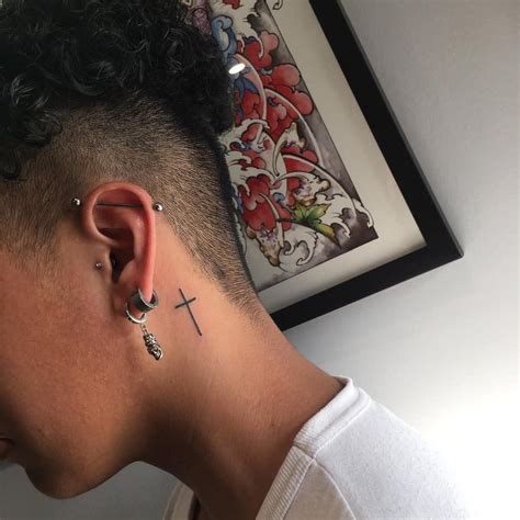 Share More Than 83 Behind Ear Tattoos Male Thtantai2