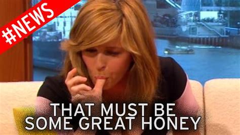Kate Garraway Follows Susanna Reid S Saucy Example As She Licks Honey Off Her Thumb Mirror Online