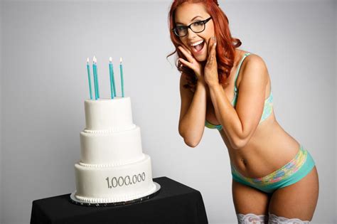 Meg Turney 1000000 Fan Photo Shoot With The Chive Released Flavourmag