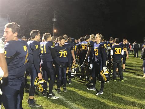 Olmsted Falls Scores In Final Seconds To Get Win Over Avon Lake 29 28