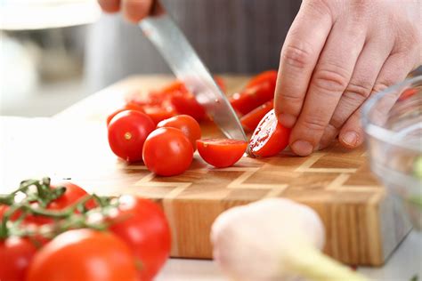 The 5 Best Tomato Knife Options For Easy Cooking Prep Clean Green Simple