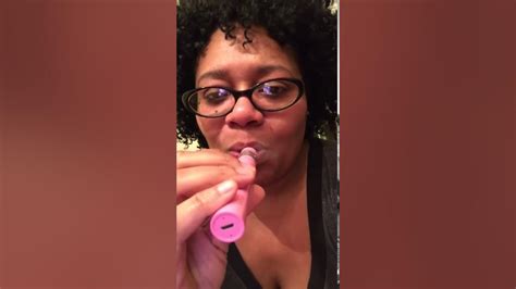mom tries vape pen for the first time omg youtube