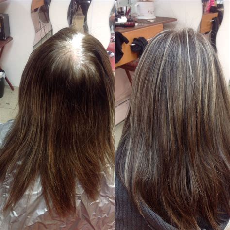 Balayage transition blending gray hair with highlights. Transição cabelo | Transition to gray hair, Blending gray ...