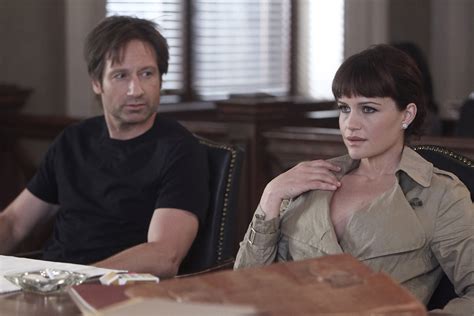 Photo ajoutée le 21 mars 2011 |copyright showtime networks inc. Film stills Californication Season 4: carla_gugino ...