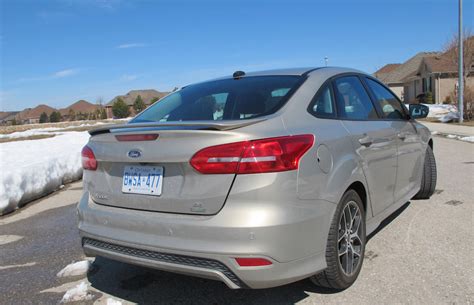 2015 ford focus 1.5 ecoboost black edition review. 2015 Ford Focus SE 1.0-litre EcoBoost Review - WHEELS.ca