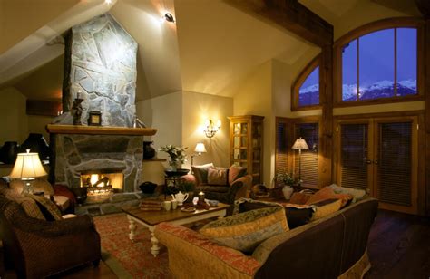 41 Beautiful Living Rooms with Fireplaces of All Types