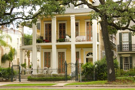 Jody Minns's Stories: The Most Beautiful Historic Neighborhoods in America