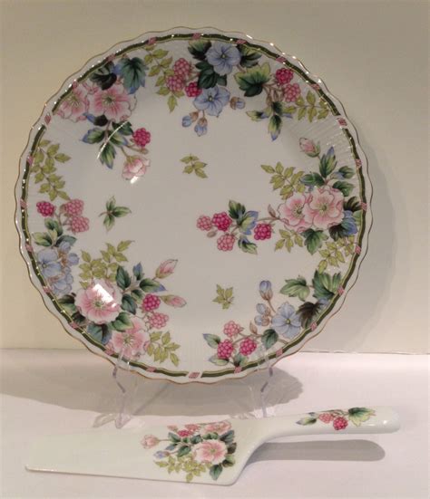 Andrea By Sadek Cake Plate And Server Floral And Berries Porcelain