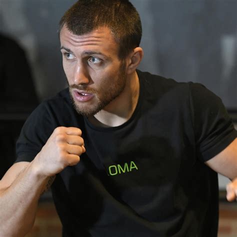 Vasiliy lomachenko beats jose pedraza. Vasyl Lomachenko vs. Anthony Crolla: Fight Odds, Time ...