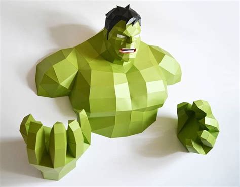 Low Poly Diy Lowpoly Wall Craft Diy Lowpoly Papercraft Marvel