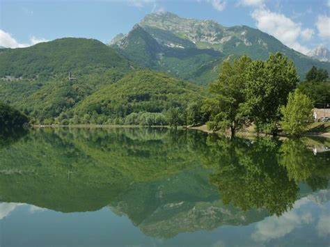 Lago Di Gramolazzo Picture Of Lago Di Gramolazzo Minucciano