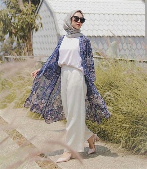Sin Sr On Instagram 😎 Pakaian Pantai Inspirasi Fashion Hijab Gaya Hijab Kasual