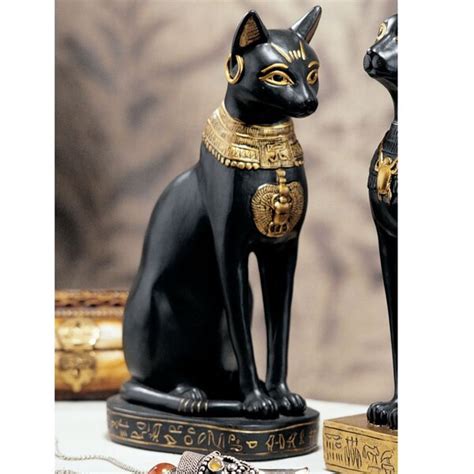 Design Toscano Egyptian Cat Goddess Bastet With Earrings Figurine