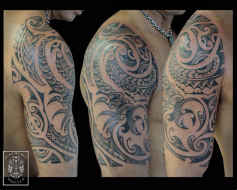 However, it has strong ties with ancient cultures and religions. Tatouages polynesiens et nordic : November 2011