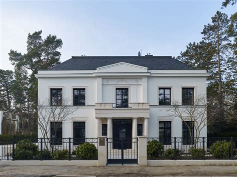 Einerseits, um die spektakuläre lage am hang auszukosten und andererseits, um die bestehende situation des elternhauses mit der. Haus A - Kahlfeldt Architekten