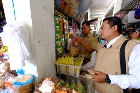 Sambut Nataru Dinas Kesehatan Kota Surakarta Lakukan Pembinaan Dan Pengawasan Obat Dan Makanan