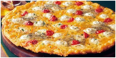 Pizza hut's restaurants offer comfort and a very cosy atmosphere for pizza lovers. 5 Rasa Pizza Paling Unik Di Jepang | berita unik ...