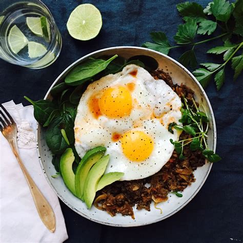 Healthy breakfast bowl | Opskrift | Morgenmad sund, Sunde ...