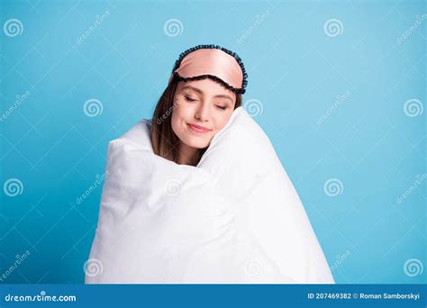 Photo Of Lovely Model Student Girl Wrapped Blanket Closed Eyes Smiling