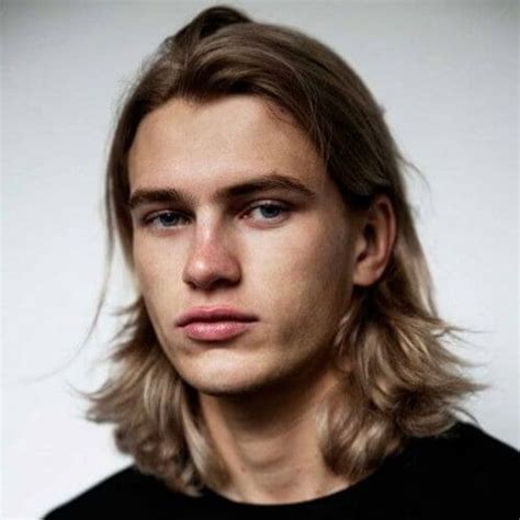 45 Provocative Long Hairstyles For Men Who Get It