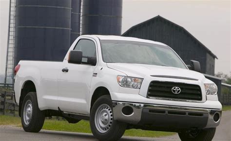 Toyota Tundra Regular Cab Photos and Specs. Photo: Tundra Regular Cab