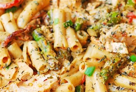 More ideas for using alfredo sauce pour the finished alfredo sauce over cooked meats or vegetables. Alfredo Sauce Using Cream Cheese And Half And Half : can ...