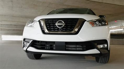 B-Roll: 2020 Nissan Kicks The Nissan Kicks is designed to fit the needs