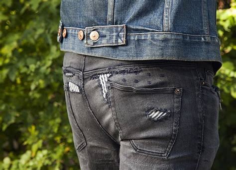 See full list on wikihow.com Denim Repair: How to Patch Jeans With Holes | Apartment ...