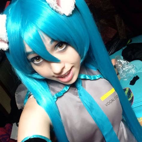 Hatsune Miku Cosplay By Whats Up You Cool Baby Allithetrashlord I 2020