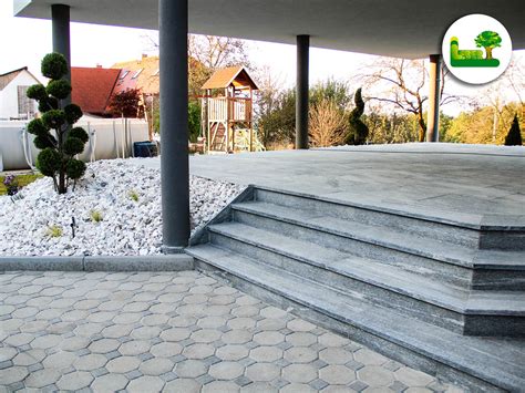 Verlegefehler in der ersten reihe beeinflussen alle folgenden reihen. Terrasse mit Biasca Gneis » Steingarten mit Zierkies ...