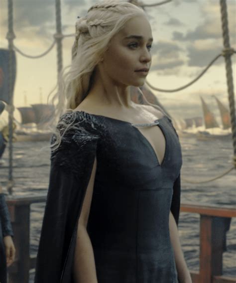 Game Of Thrones Khaleesi Season 7 Set Photos Battle