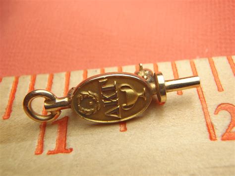 Estate Vintage 10k Gold Fraternity Sorority Delta Kappa Gamma Key Pin