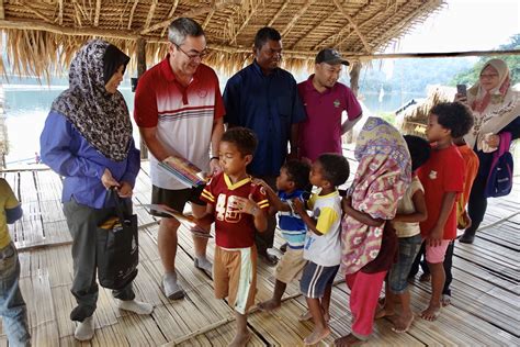 Sime darby is committed in developing young talent and providing education opportunities to the community. Sime Darby balances ops with social environmental ...