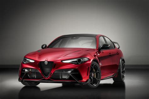 Alfa Romeo Giulia Gtam Italy Unleashes F1 Assisted Sports Sedan
