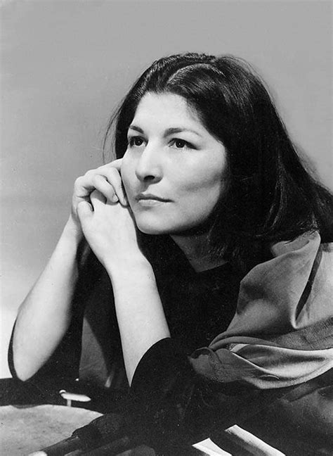 Somos corazón de paúl, un medio de evangelización de la iglesia católica inspirados. Mercedes Sosa: Canción con todos - Gatopardo