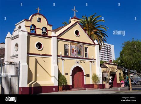 Nuestra Senora Reina de Los Angeles church, El Pueblo de Los Angeles