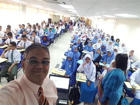 10 murid pertama yang berjaya menemui ikon harta karun ini, boleh mendapatkan hadiah. WADAH KETERAMPILAN BERBAHASA: PROGRAM JERAYAWARA BAHASA DI ...