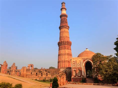 10 Must To Visit Historical Monuments Of India