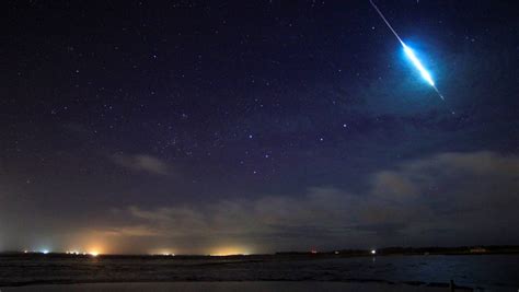 Man Captures Photos Of Meteor In Invercargill Night Sky Nz