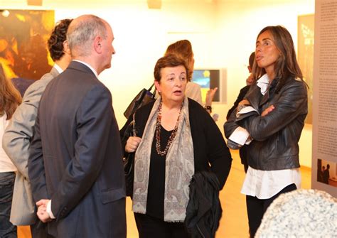 Coa alusión bíblica do seu título, correa corredoira entoa todo un rosario de salmos laicos nos que o eros trata de escorrentar a morte e puxar a brazo partido pola vida. Arte Accesible - Exposición itinerante "15 cuentos breves ...