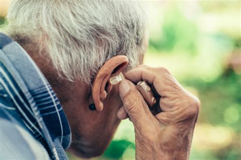 Best Bluetooth Hearing Aids For Seniors Senior Strong