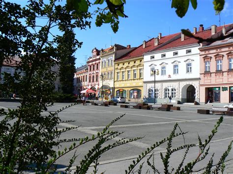 Šplhací síť, divoká řeka, houpací bazén nebo oblíbený tobogán. Fotogalerie Valašské Meziříčí a okolí.