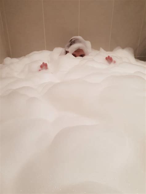 ONE BUBBLE BAR BATH As Requested Another Photo Of My Boyfriend