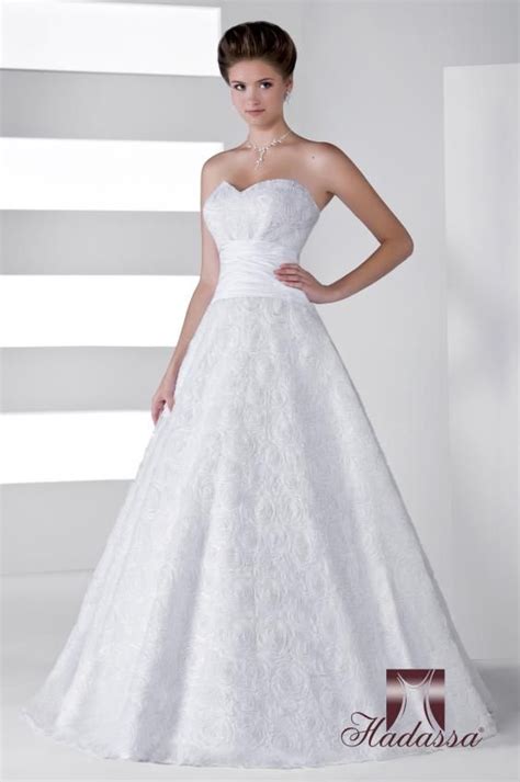 Check spelling or type a new query. Lida www.lavie-brautmode.de | Brautkleid, Braut, Kleider