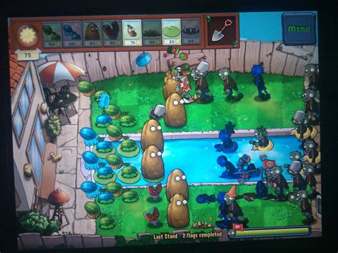 You play as a homeowner during the zombie apocalypse. Download Games Plants Vs Zombies (Portable) For Free ...