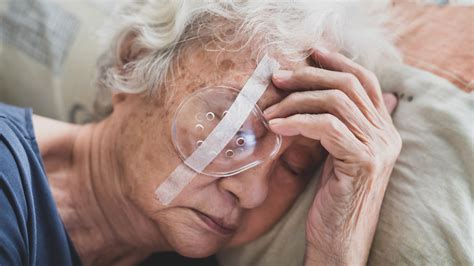 What Symptoms Can You Expect After Cataract Surgery Goodrx