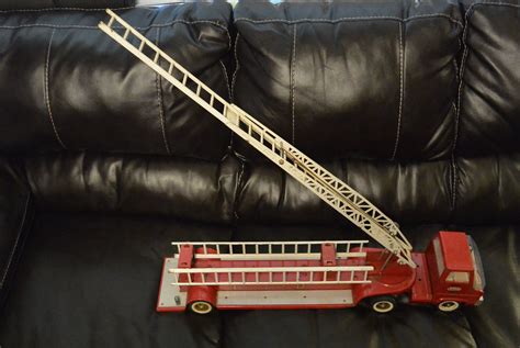 Tonka Fire Engine Vintage Tonka Ladder Truck Includes Ladders 34 In